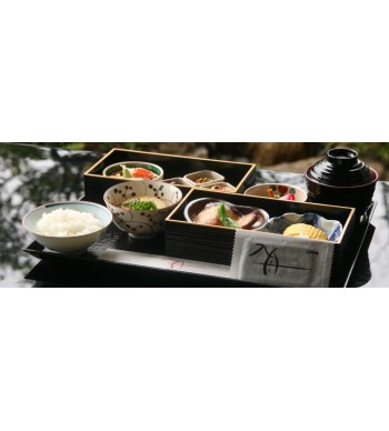 Desayuno tradicional japonés