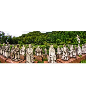 El sombrío parque japonés: Fureai sekibutsu no sato