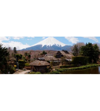 Oshino Village tra viste mozzafiato e relax